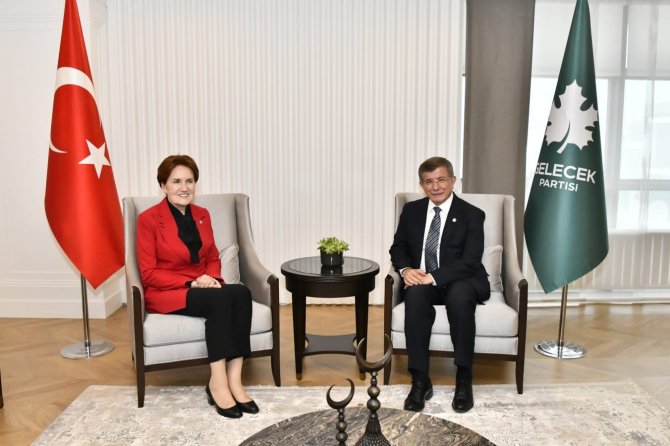 İ̇yi̇ Parti Genel Başkanı Akşener’den Davutoğlu’na Ziyaret