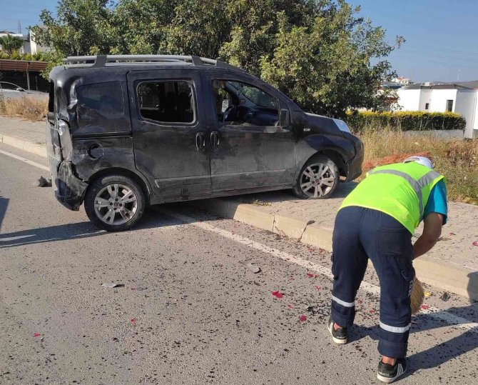 Çeşme’deki Feci Kazada 1 Kişi Öldü, 1 Kişi Ağır Yaralandı