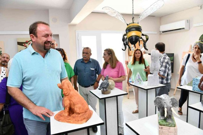 Kaklıç Sanat Akademisi’nin İlk Sergisi Kapılarını Açtı