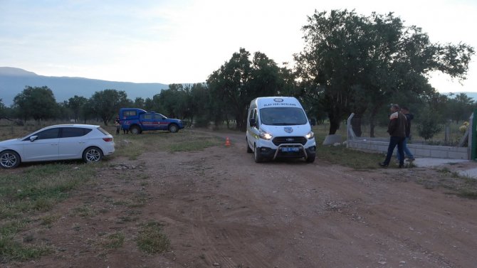 Kayıp Gençler 45 Saattir Kazılan 30 Metrelik Kuyuda Ölü Bulundu
