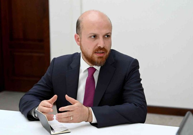 Kırgızistan Cumhurbaşkanı Caparov, Bilal Erdoğan’ı Kabul Etti
