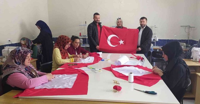 Pazarlar Halk Eğitimi Merkez ’Kurslardan Yararlanmada’ İl Birincisi Oldu