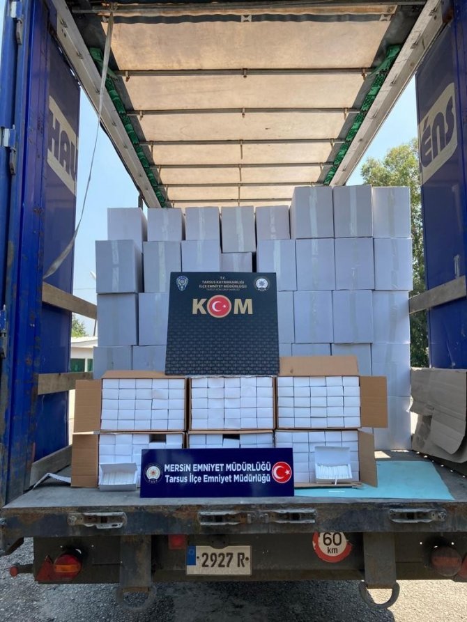 Mersin’de 10 Milyon Boş Makaron Ele Geçirildi
