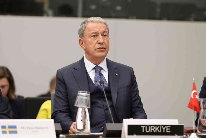 Milli Savunma Bakanı Akar, Almanya, Karadağ Ve İ̇talya Savunma Bakanları İle Görüştü