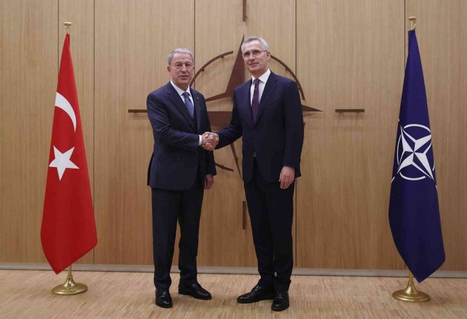 Milli Savunma Bakanı Akar, Nato Genel Sekreteri Stoltenberg İle Görüştü