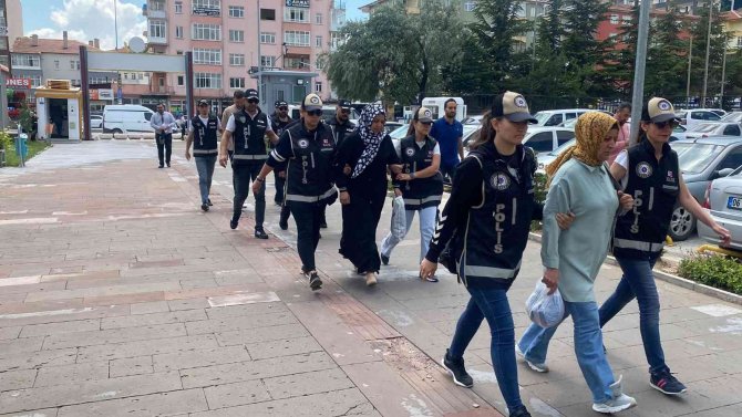 Bylock Kullandığı Tespit Edilen 4 Kişi Adliyeye Sevk Edildi