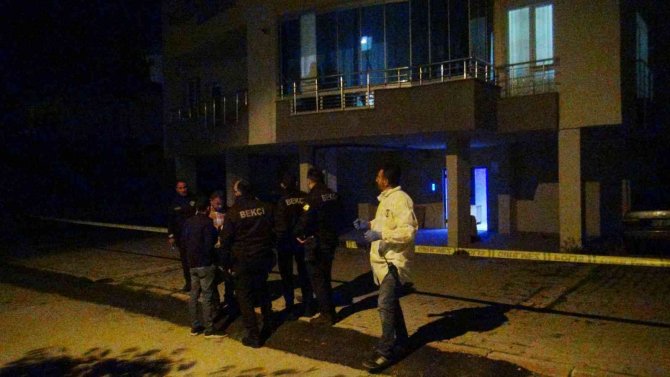 Teyzesinin Oğlunu Öldürdü