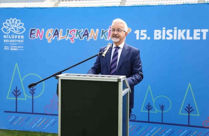 Nilüfer’de En Çalışkan Öğrencilere Bisiklet Armağanı