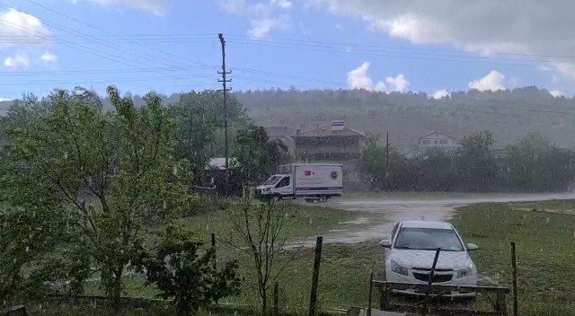 Karabük’te Sağanak Ve Dolu Yağışı Etkili Oldu