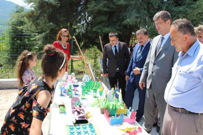 Kırsal Mahallede Resim Sergisi