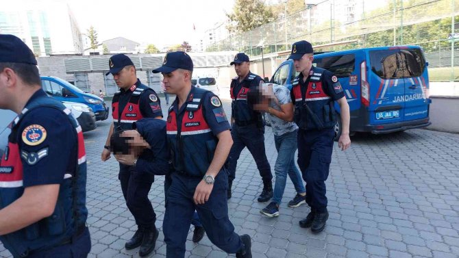 Uyuşturucu Ticaretinden Gözaltına Alındılar