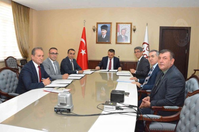 Siirt Valiliği Ve Gap İ̇daresi Arasında 4 Proje İçin Protokol İmzalandı