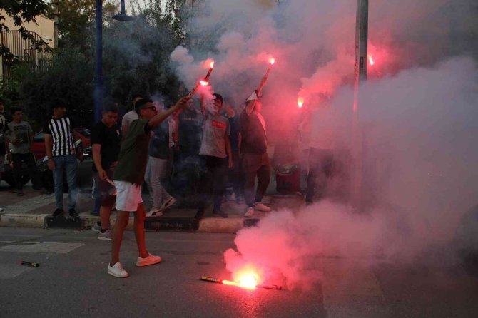 Yeri Amatör Sevgisi Süper Lig