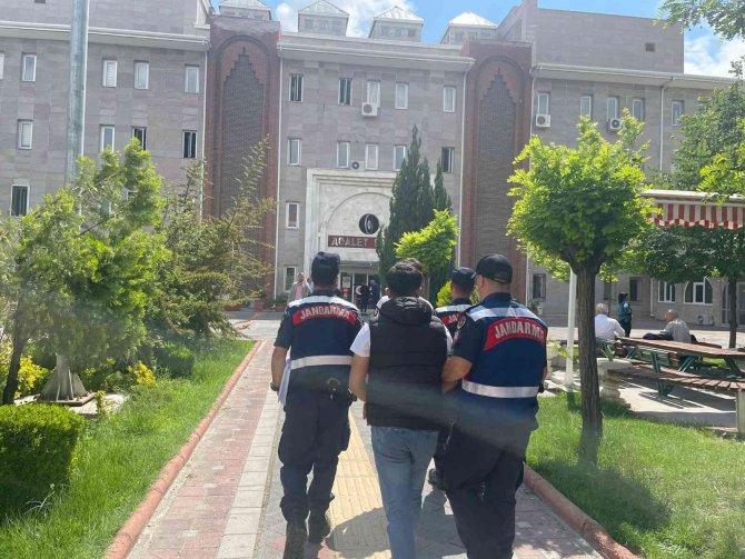 Motosiklet Hırsızları Tutuklandı