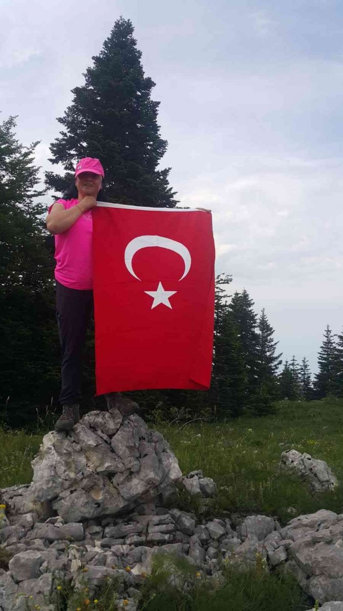 Türkiye’nin İlk Kadın Dağcısı Sinop’un Zirvesine Tırmandı