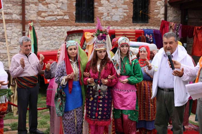 Geleneksel Değerleri Korumak Ve Yaşatmak Adına Düğün Canlandırması Yapıldı
