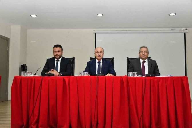 Vali Dağlı’dan Muhtarlara Çağrı