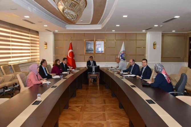 Vali Gürel Başkanlığındaki Halk Günü Toplantıları Devam Ediyor