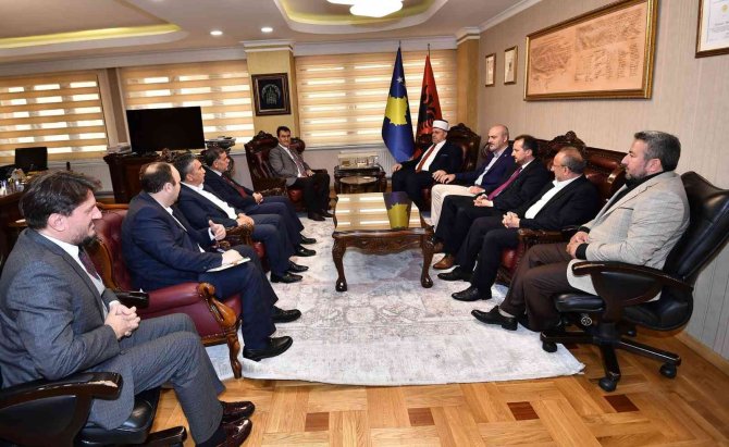 Dündar’dan Kosova’da Üst Düzey Ziyaretler