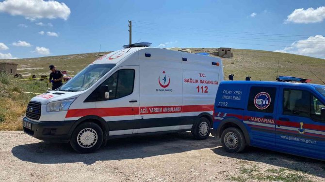Kayıp İhbarı Yapılan Kadının Cesedi Bulundu
