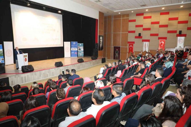 Ağrı’da “Akademik Destek Eğitimi Sertifika Takdim Programı” Düzenlendi