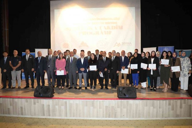 Ağrı’da “Akademik Destek Eğitimi Sertifika Takdim Programı” Düzenlendi