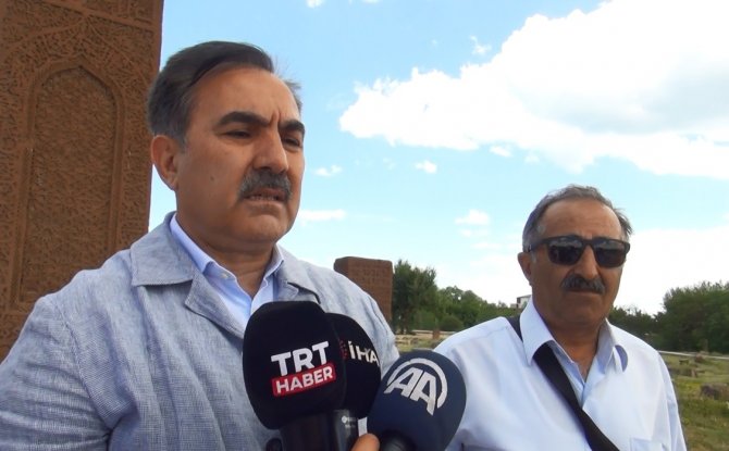 Kayıp Olan ‘Ahlat Tarihi’ Adlı Kitabı Bulup Getirene 60 Bin Lira Ödül