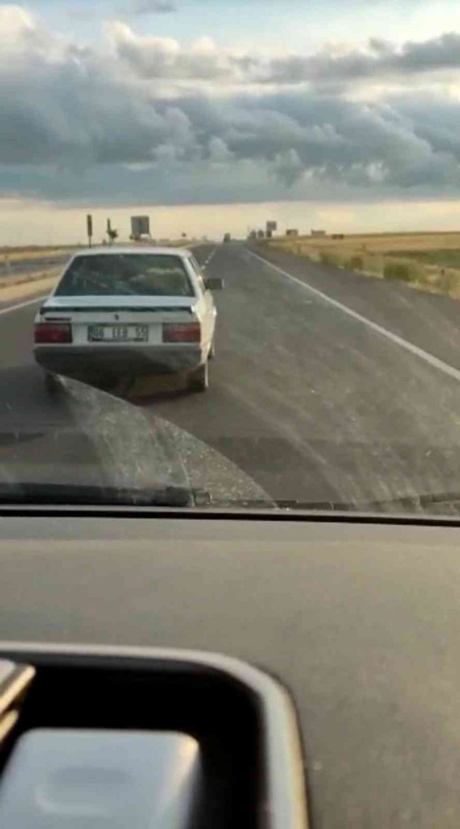 Karayolunda Tehlike Saçan Sürücü Böyle Görüntülendi