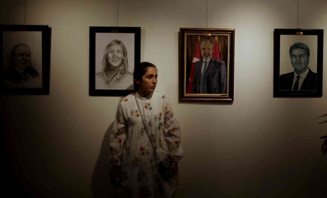 ‘Bursa’yı Yönetenler’ Portre Sergisi