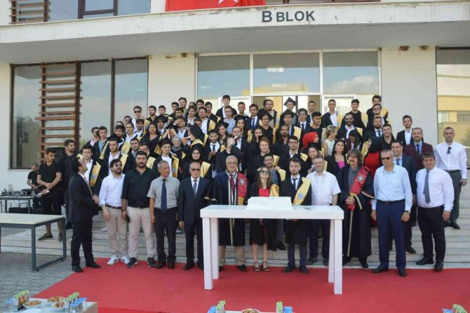 Orhangazi’de Mezuniyet Sevinci