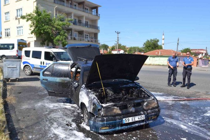 Tekirdağ’da Lpg’li Otomobilde Korkutan Yangın