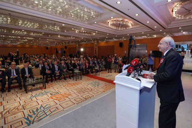 Kılıçdaroğlu: "Bizi Birleştiren Tek Bir Konu Var, Bu Ülkeye Gerçek Anlamda Demokrasiyi Getirmek"
