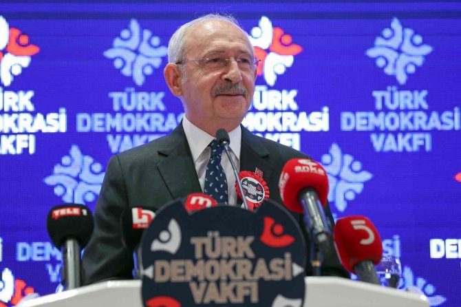 Kılıçdaroğlu: "Bizi Birleştiren Tek Bir Konu Var, Bu Ülkeye Gerçek Anlamda Demokrasiyi Getirmek"