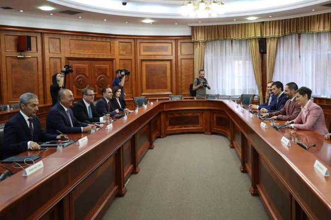 Bakan Çavuşoğlu, Sırbistan Başbakanı Brnabiç İle Görüştü