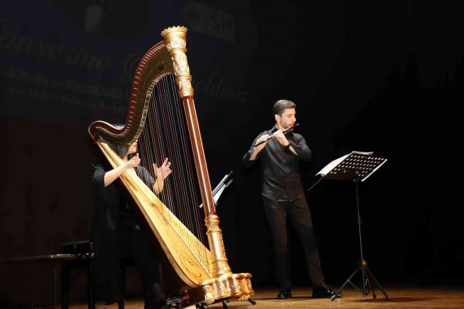 Gaziantep’te Dünyaca Ünlü Türk Arpist Ve Flüt Sanatçısından Unutulmaz Konser