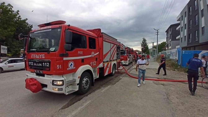 İ̇zolasyon Malzemeleri Alev Alev Yandı