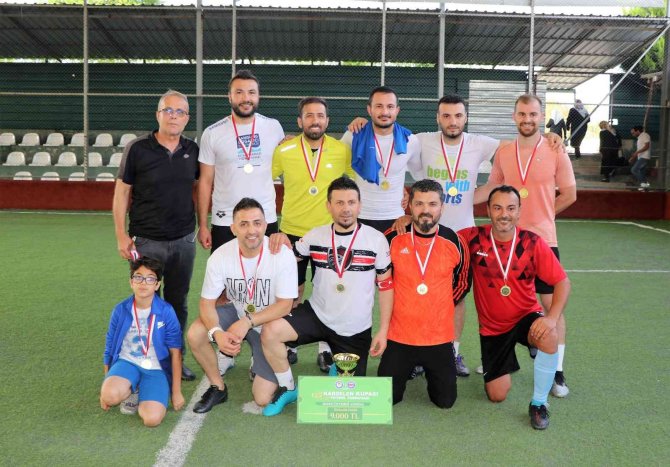 Kardelen Kupası’nda Şampiyon Sarıçam Spor Lisesi