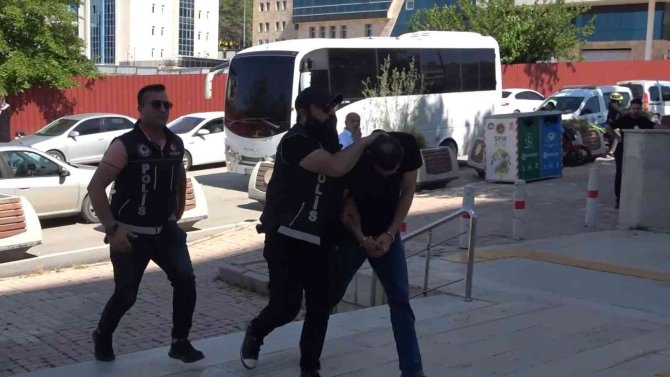 Elazığ’da Uyuşturucu Madde Satan Şüpheli Yakalandı