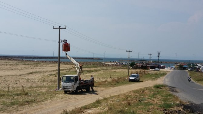 Tatil Bölgelerindeki Elektrik Hatlarında Bakım Ve Onarım