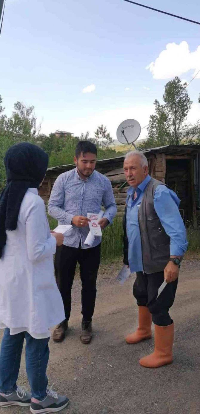 Kırsalda Yaşayan Vatandaşlar Keneye Karşı Bilgilendirildi