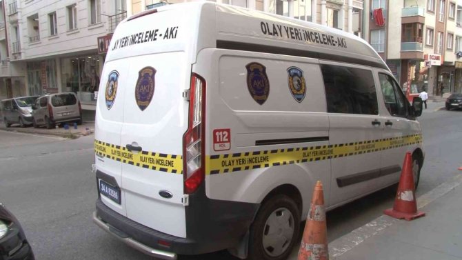 Esenyurt’ta Feci Olay: 2 Yaşındaki Çocuk Pencereden Düşerek Öldü