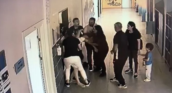 ’Heimlich Manevrası’ Öğretmenin Hayatını Kurtardı
