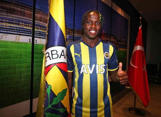 Bruma İmzayı Attı
