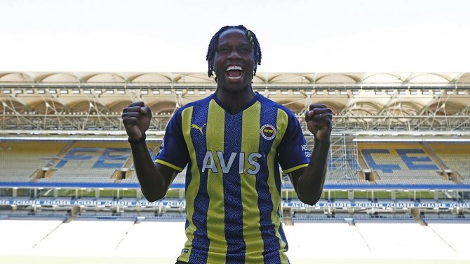 Bruma İmzayı Attı