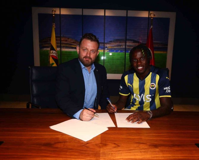 Bruma İmzayı Attı