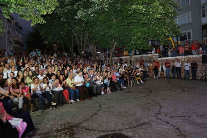 Gölcük Belediyesi Türk Halk Müziği Korosu’ndan Konser