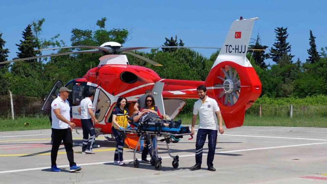 Beyin Damarı Tıkalı Olan Kadın Ambulans Helikopterle Samsun’a Sevk Edildi