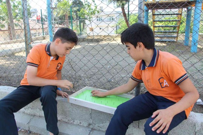 Çocuklar Sanal Değil, Geleneksel Oyunlar Oynuyor