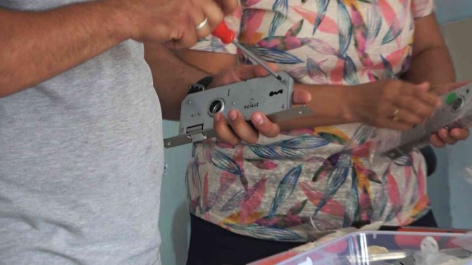 Yalova’daki Yalın Model Fabrika Atölyesi’nde Sanayiye Nitelikli Elemanlar Yetiştiriliyor