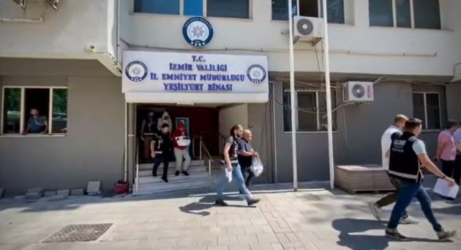İ̇zmir Merkezli Sahte Alkol Operasyonunda 6 Tutuklama